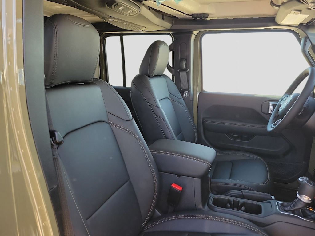 Thumbnail: 2026 Jeep Gladiator - 12