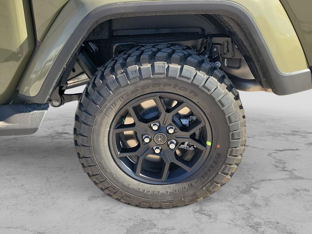 Thumbnail: 2026 Jeep Gladiator - 8