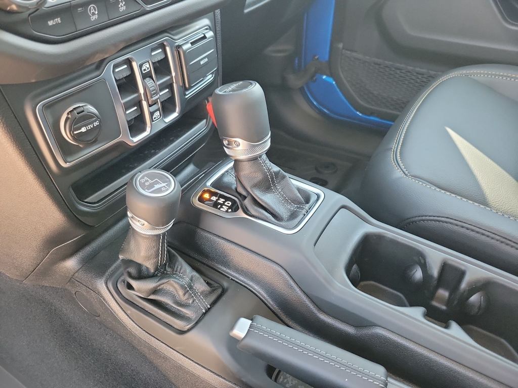 Thumbnail: 2026 Jeep Gladiator - 16
