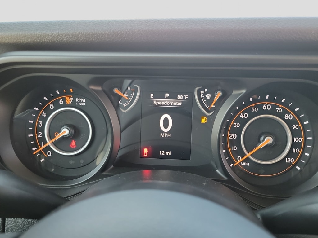 Thumbnail: 2026 Jeep Gladiator - 16