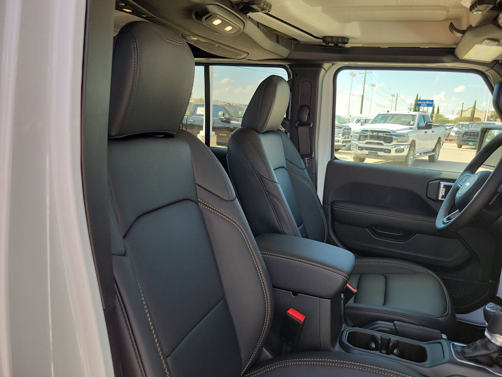 Thumbnail: 2025 Jeep Gladiator - 20