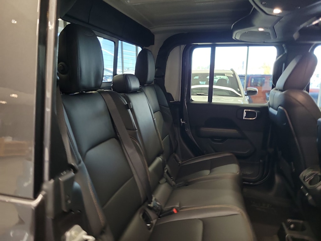 Thumbnail: 2025 Jeep Gladiator - 20