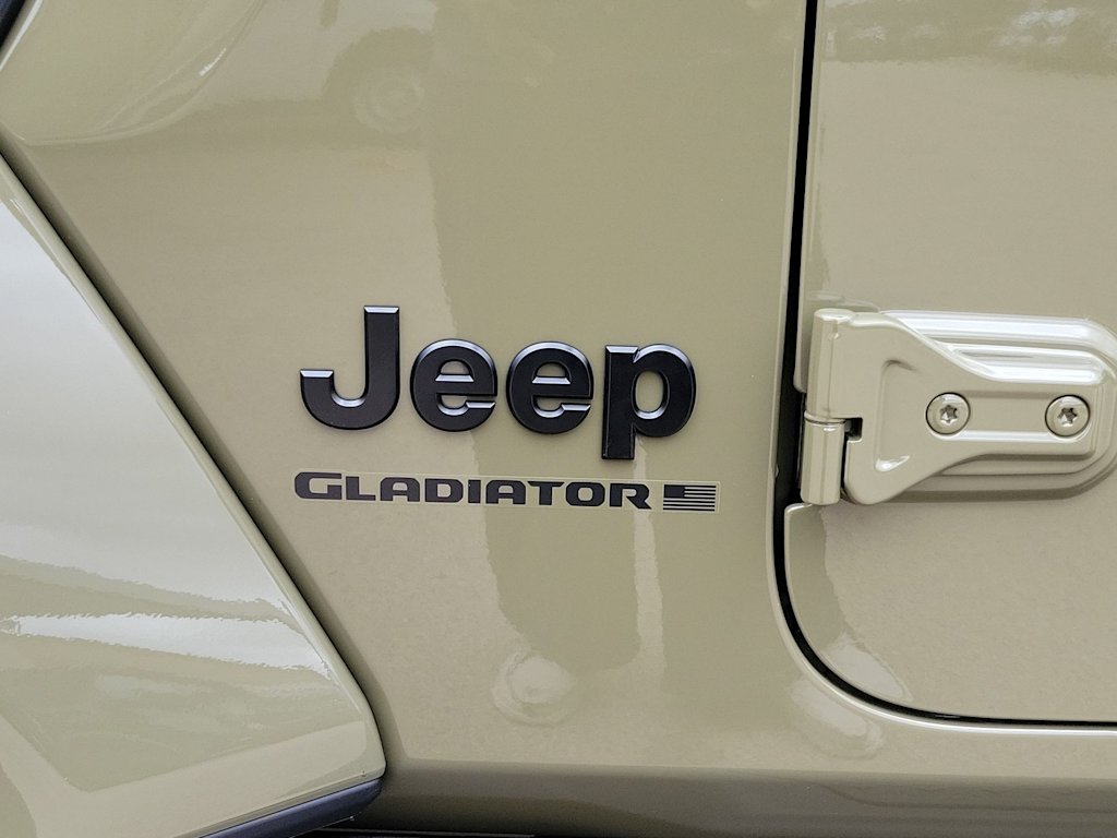 Thumbnail: 2026 Jeep Gladiator - 7