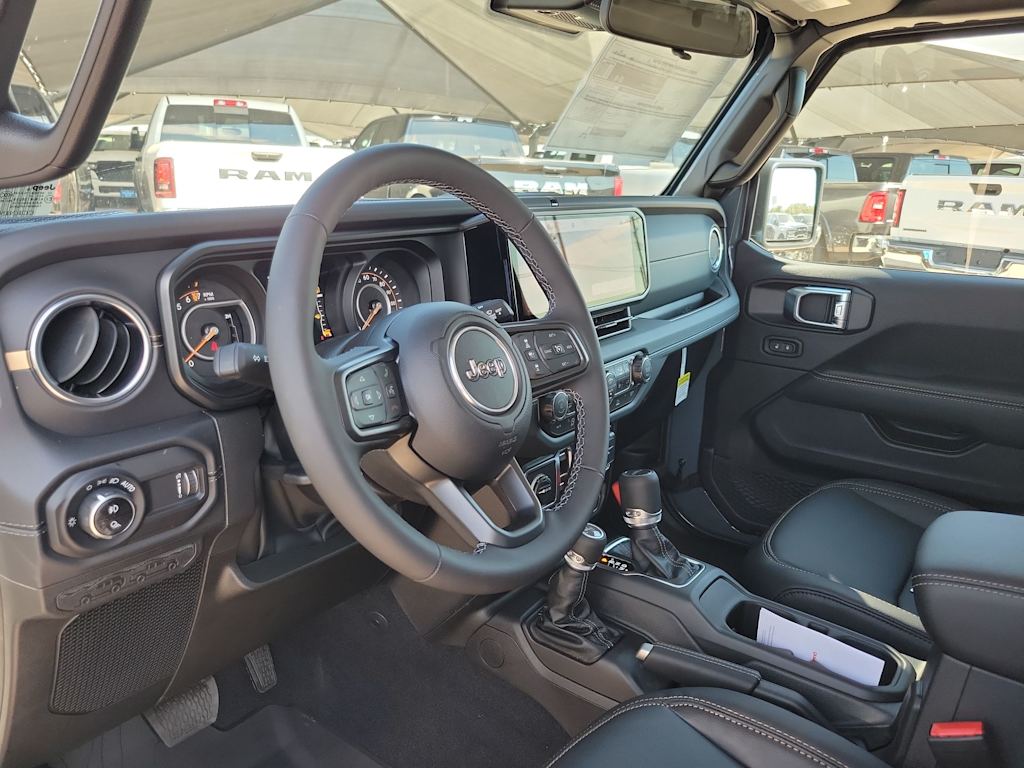 Thumbnail: 2025 Jeep Gladiator - 2