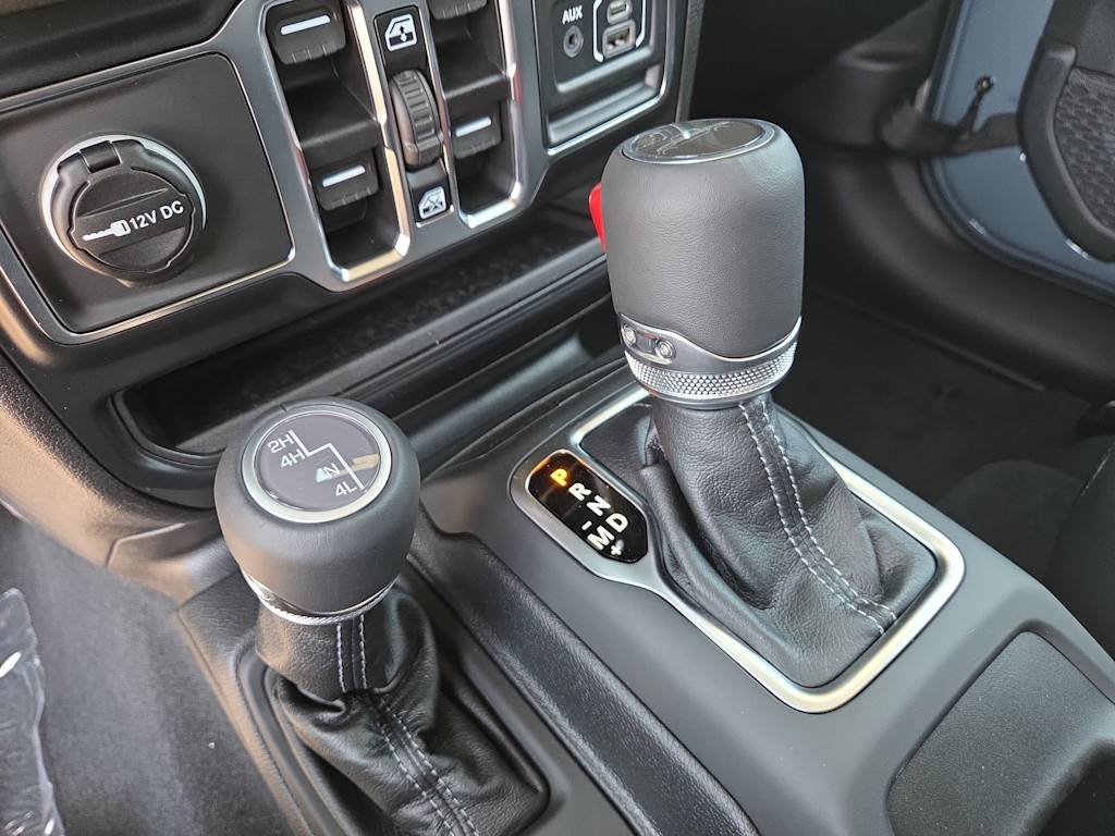Thumbnail: 2026 Jeep Gladiator - 15