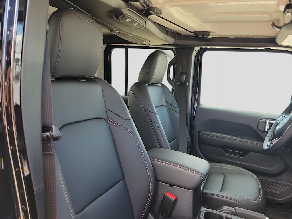 Thumbnail: 2026 Jeep Gladiator - 12