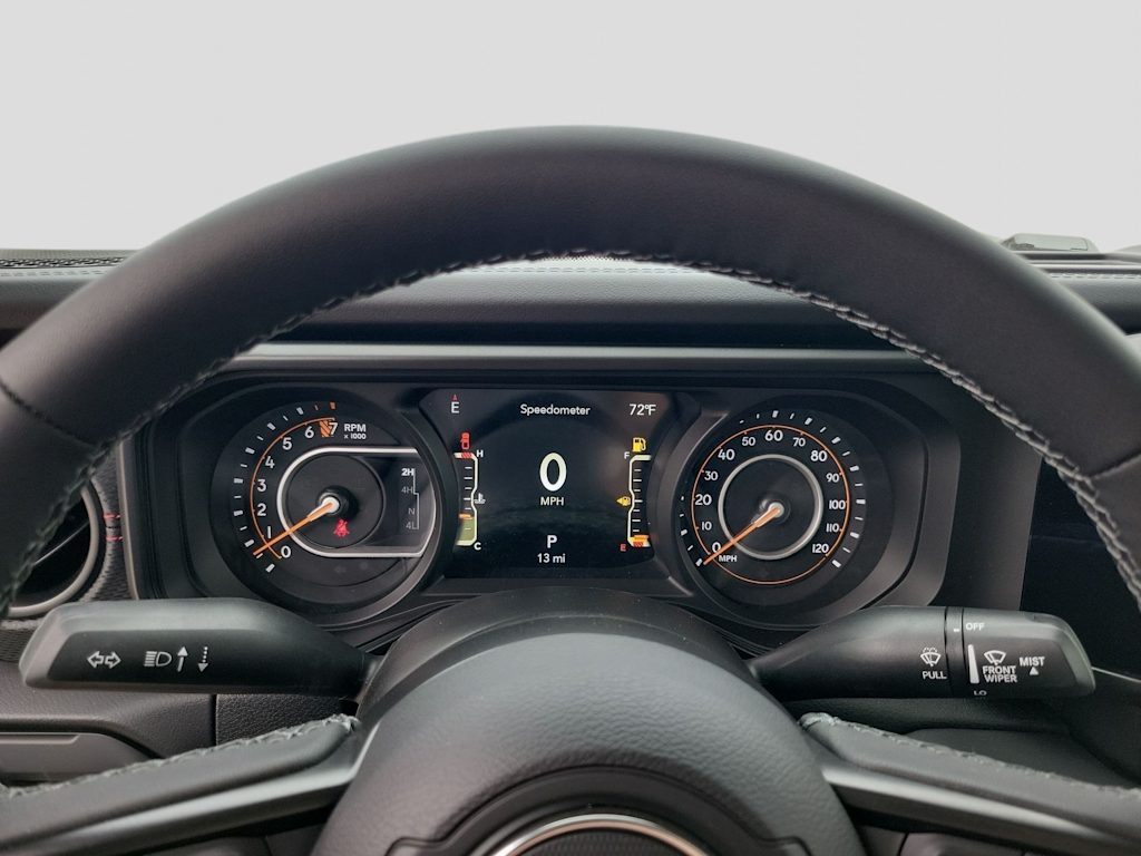 Thumbnail: 2026 Jeep Gladiator - 16