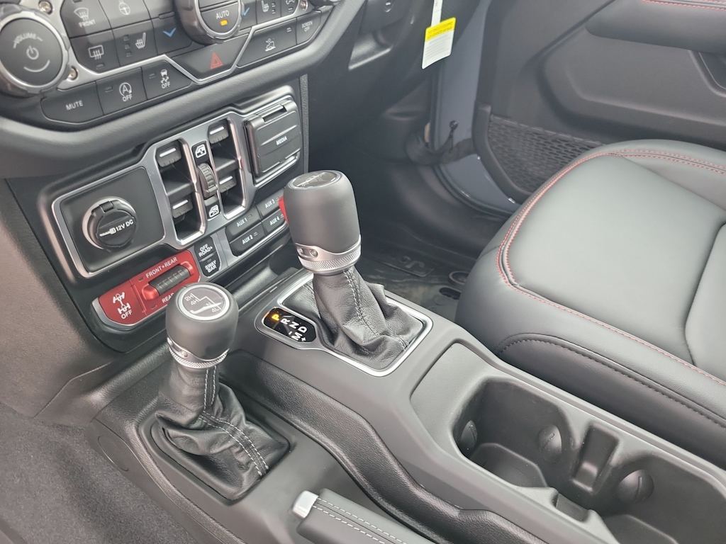 Thumbnail: 2026 Jeep Gladiator - 15