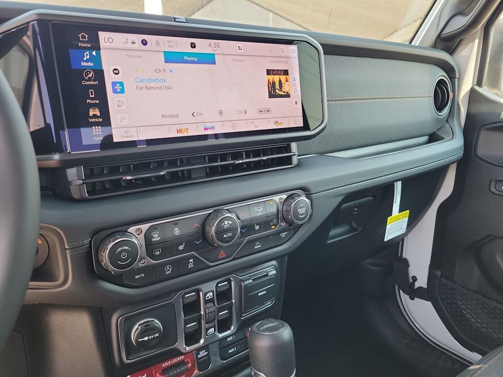 Thumbnail: 2025 Jeep Gladiator - 21