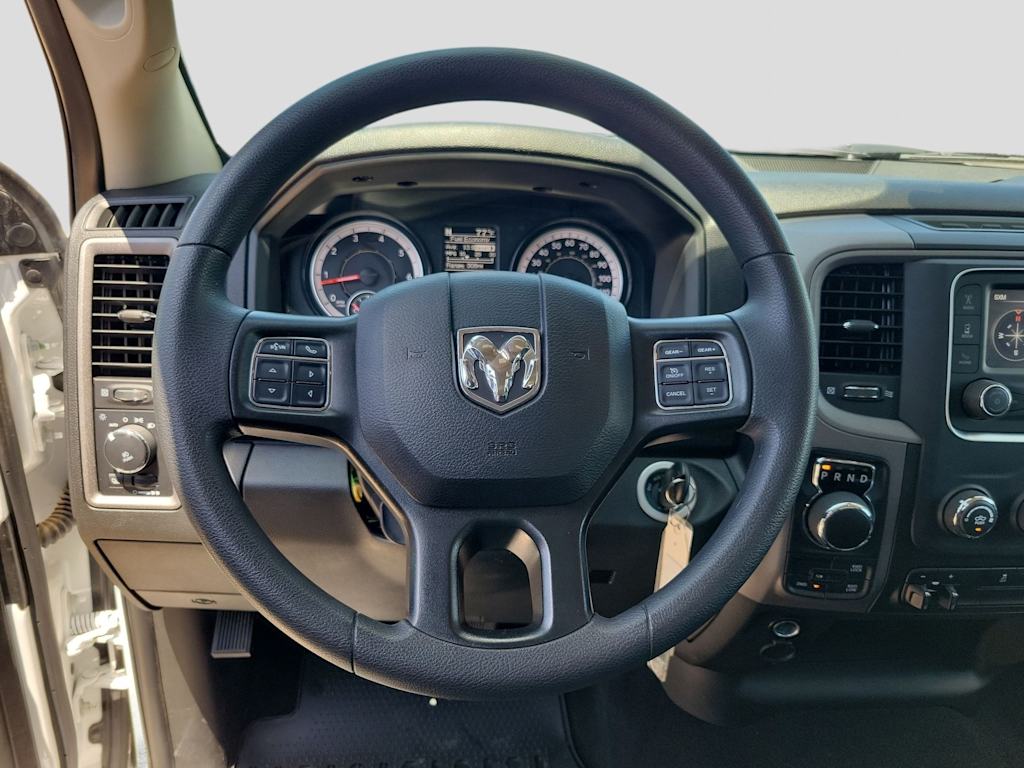 Thumbnail: 2024 RAM 1500 Classic - 15