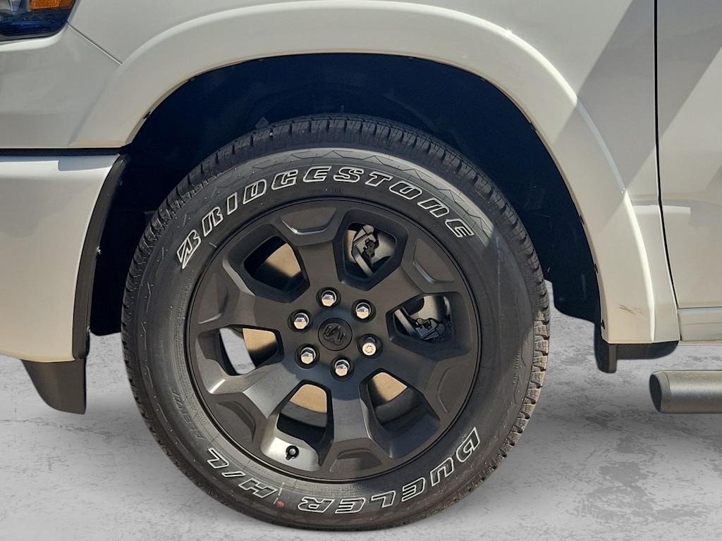 Thumbnail: 2026 RAM 1500 - 6
