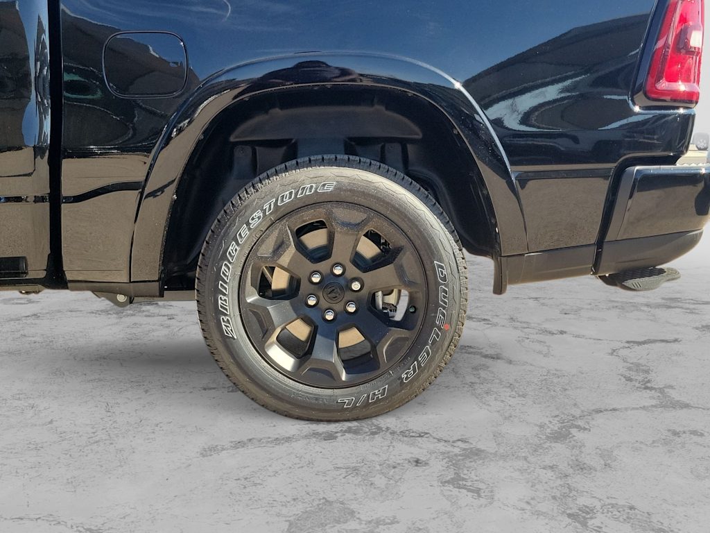 Thumbnail: 2026 RAM 1500 - 8
