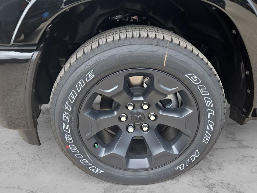 Thumbnail: 2026 RAM 1500 - 7