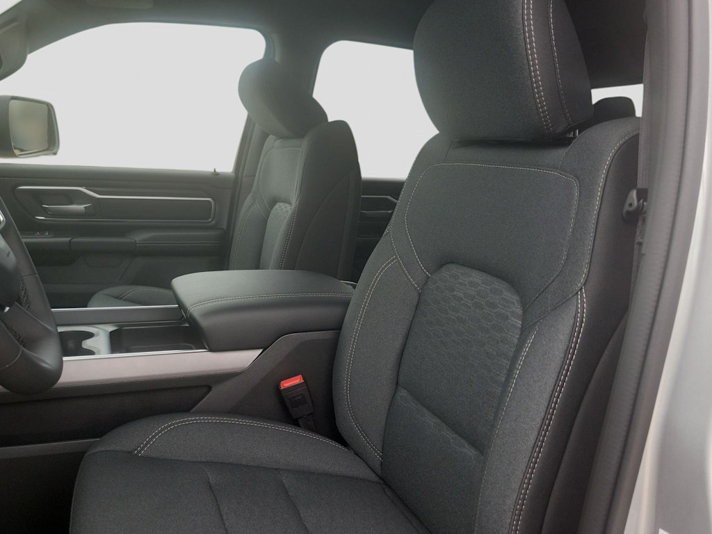 Thumbnail: 2026 RAM 1500 - 10