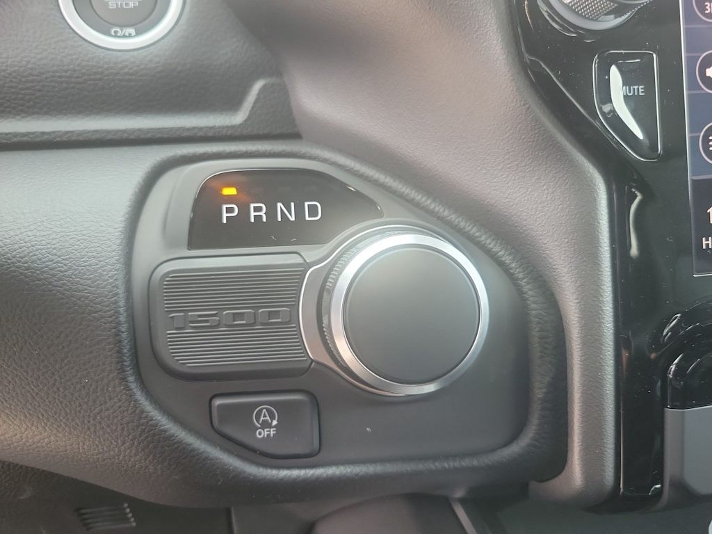 Thumbnail: 2026 RAM 1500 - 14