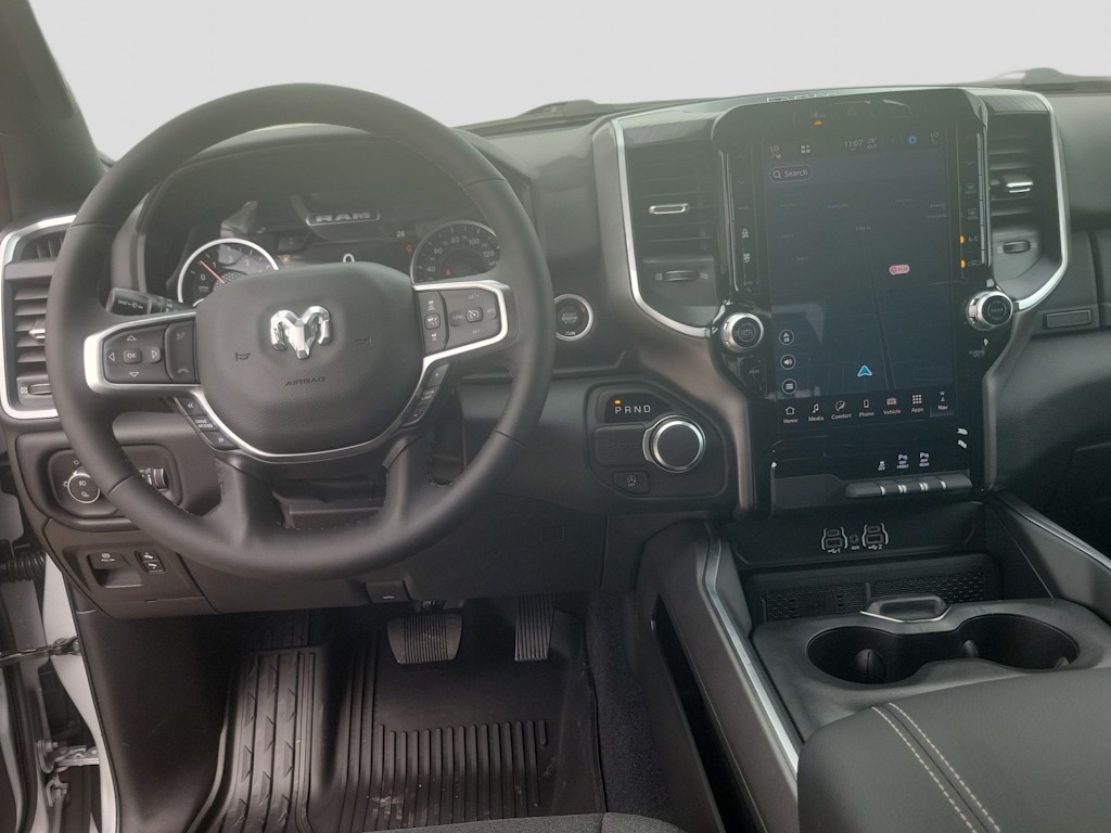 Thumbnail: 2026 RAM 1500 - 9