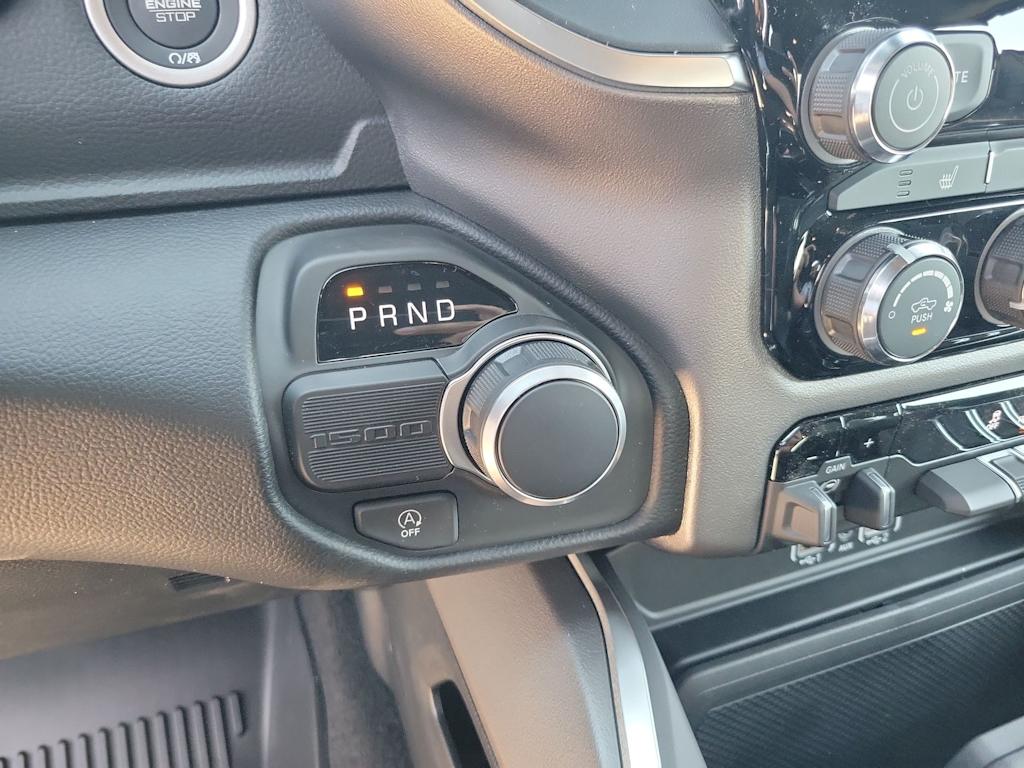 Thumbnail: 2026 RAM 1500 - 15