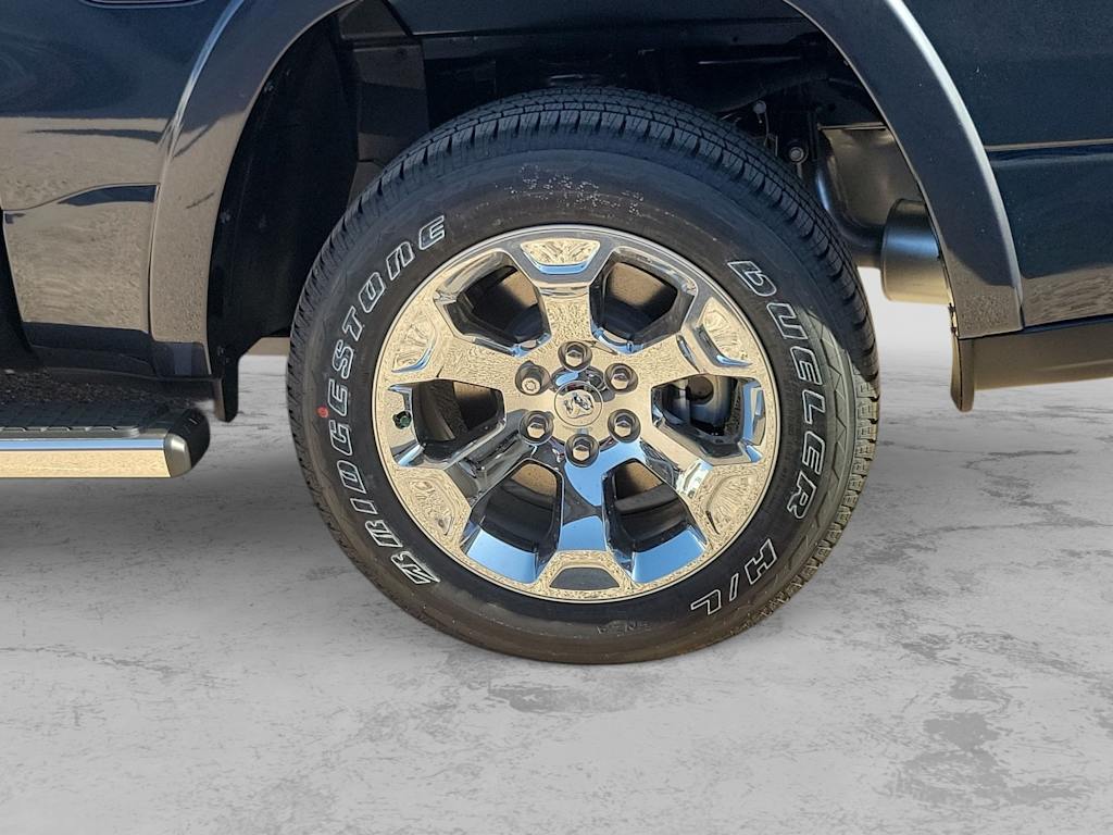 Thumbnail: 2026 RAM 1500 - 8