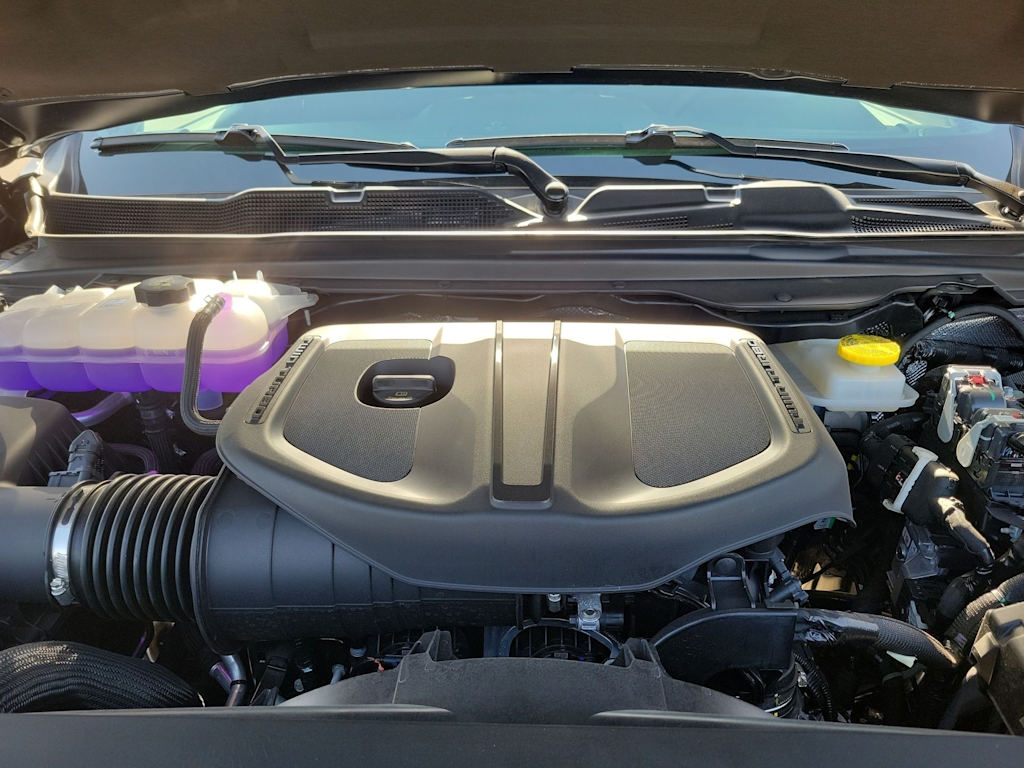 Thumbnail: 2026 RAM 1500 - 9
