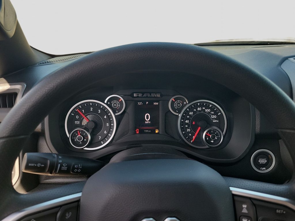 Thumbnail: 2026 RAM 1500 - 17