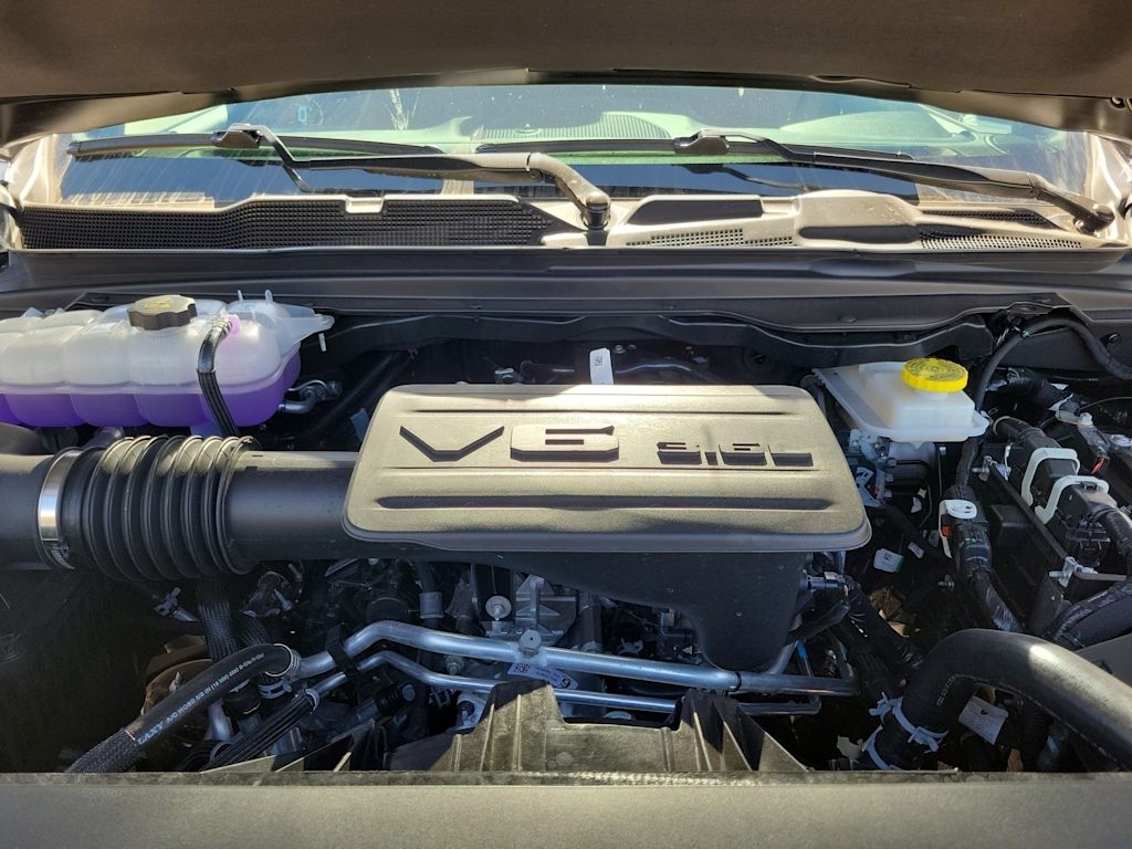 Thumbnail: 2026 RAM 1500 - 9