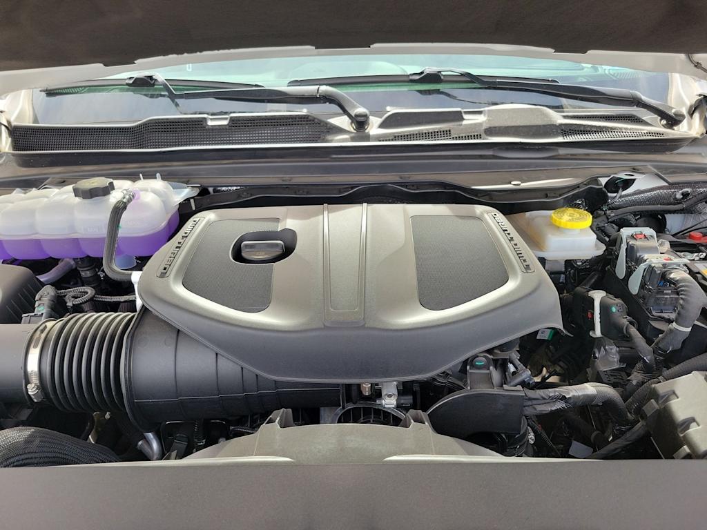 Thumbnail: 2026 RAM 1500 - 8