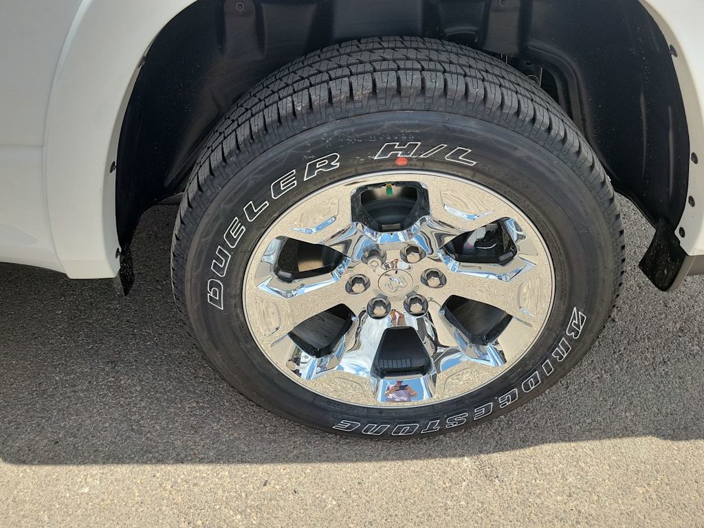 Thumbnail: 2025 RAM 1500 - 8