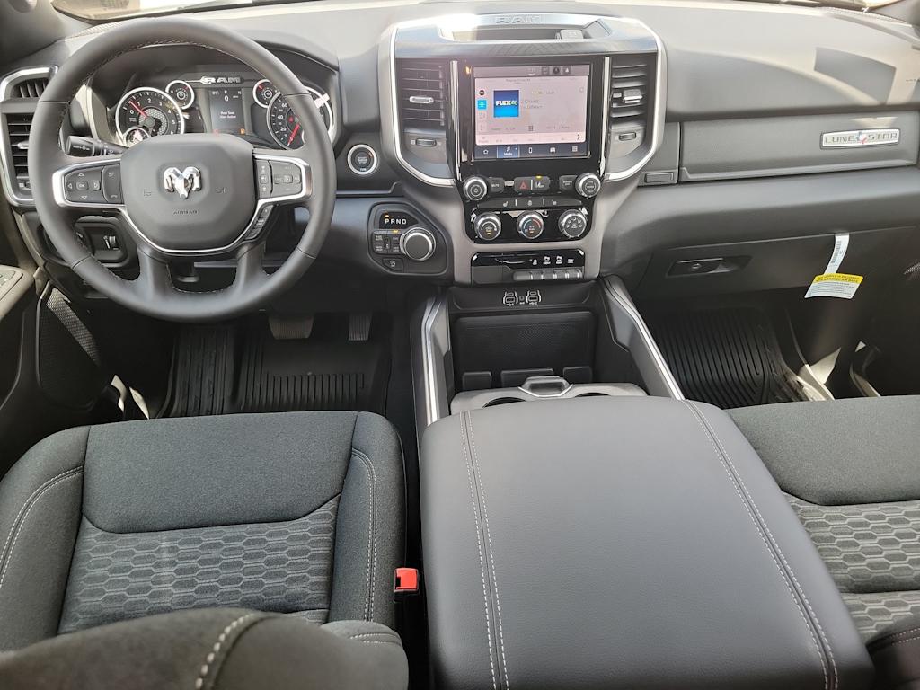 Thumbnail: 2025 RAM 1500 - 9