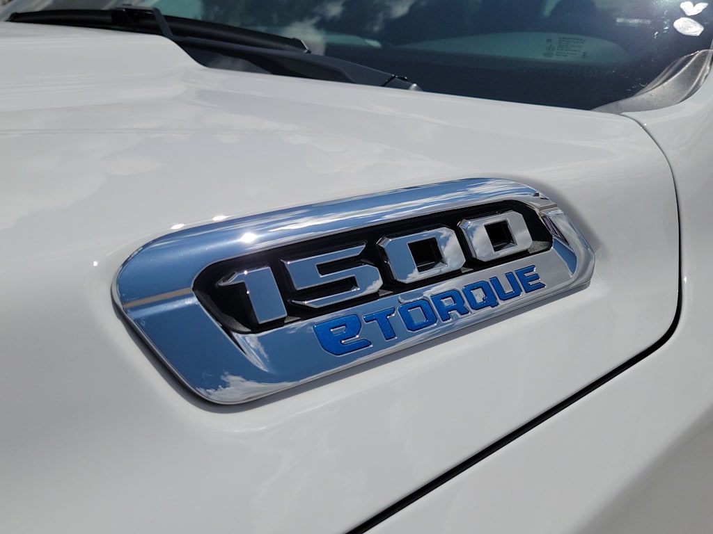 Thumbnail: 2025 RAM 1500 - 16