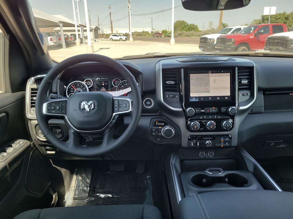 Thumbnail: 2025 RAM 1500 - 10