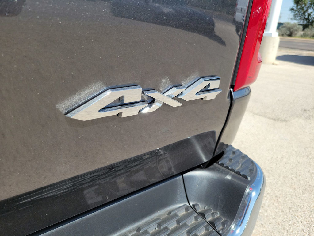 Thumbnail: 2025 RAM 1500 - 7