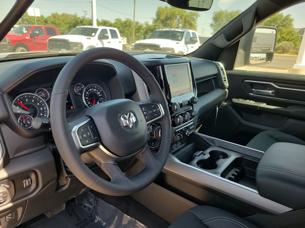 Thumbnail: 2025 RAM 1500 - 2