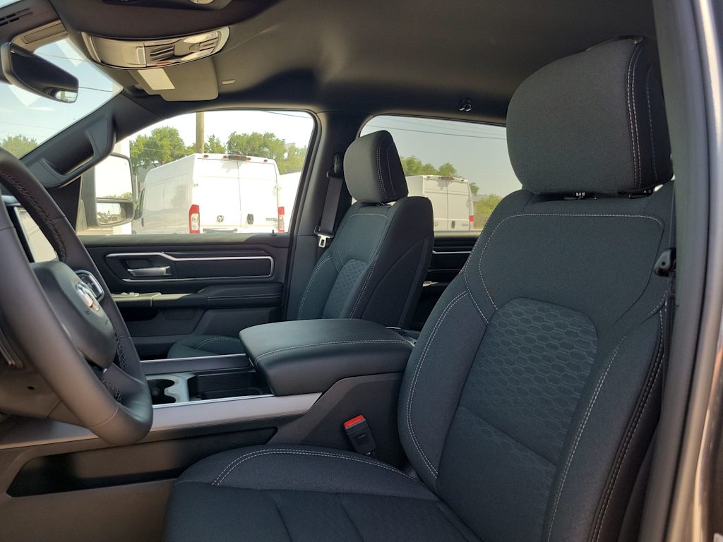 Thumbnail: 2025 RAM 1500 - 11