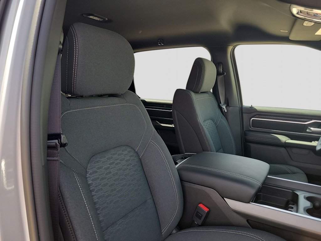 Thumbnail: 2026 RAM 1500 - 11