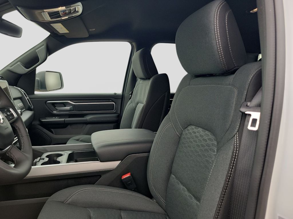 Thumbnail: 2026 RAM 1500 - 9