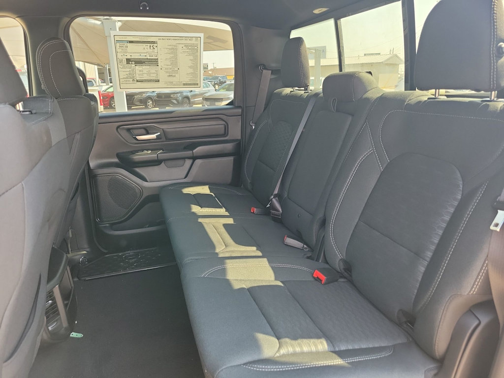 Thumbnail: 2025 RAM 1500 - 17