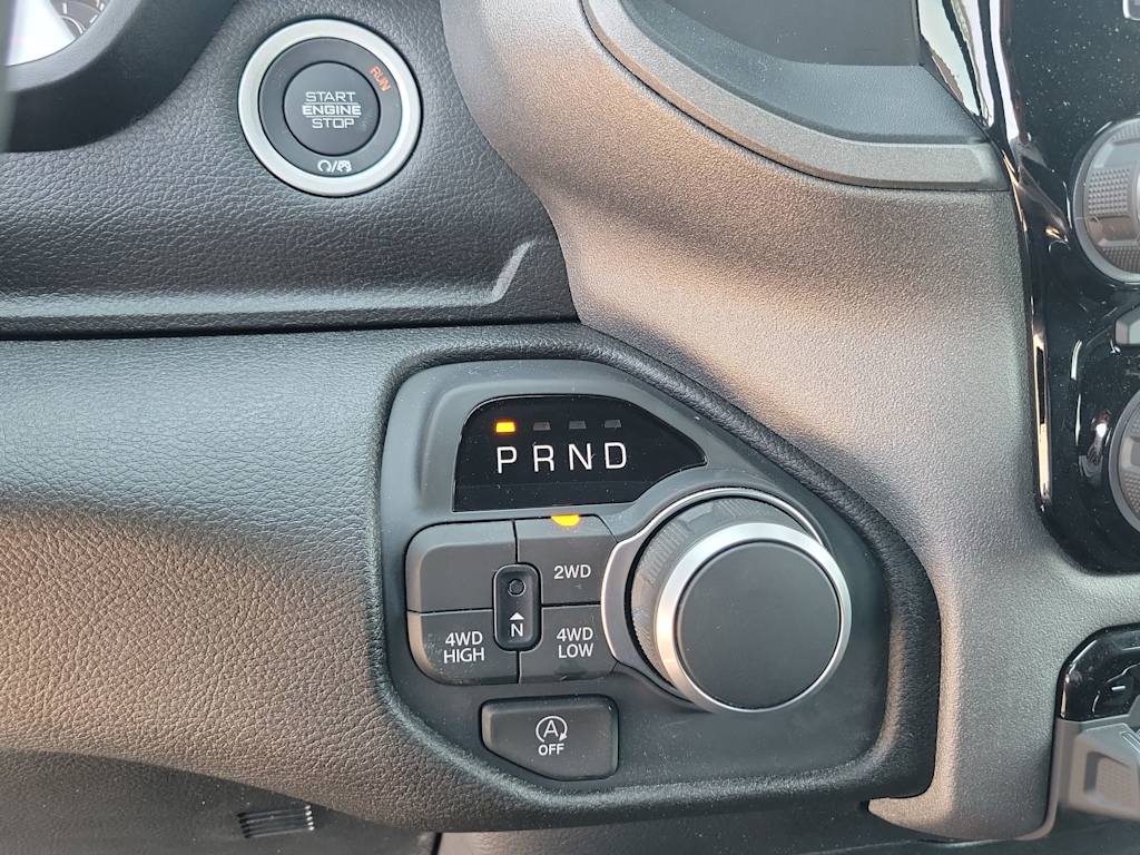 Thumbnail: 2025 RAM 1500 - 19