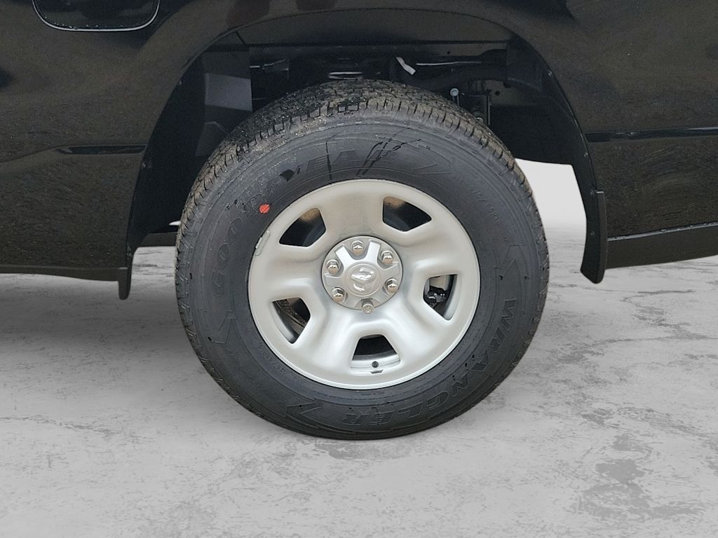 Thumbnail: 2026 RAM 1500 - 8