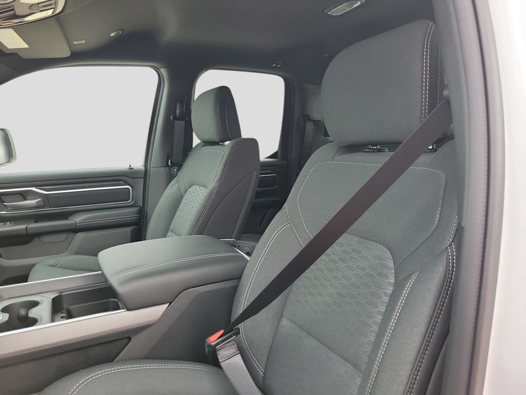 Thumbnail: 2025 RAM 1500 - 10