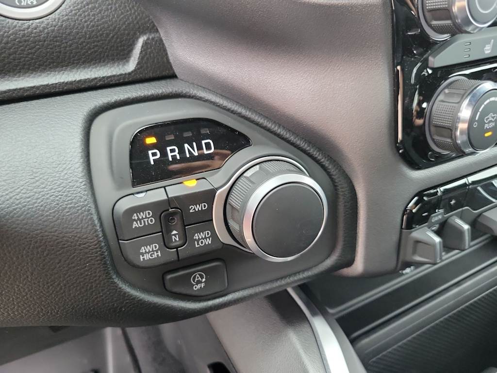 Thumbnail: 2025 RAM 1500 - 15