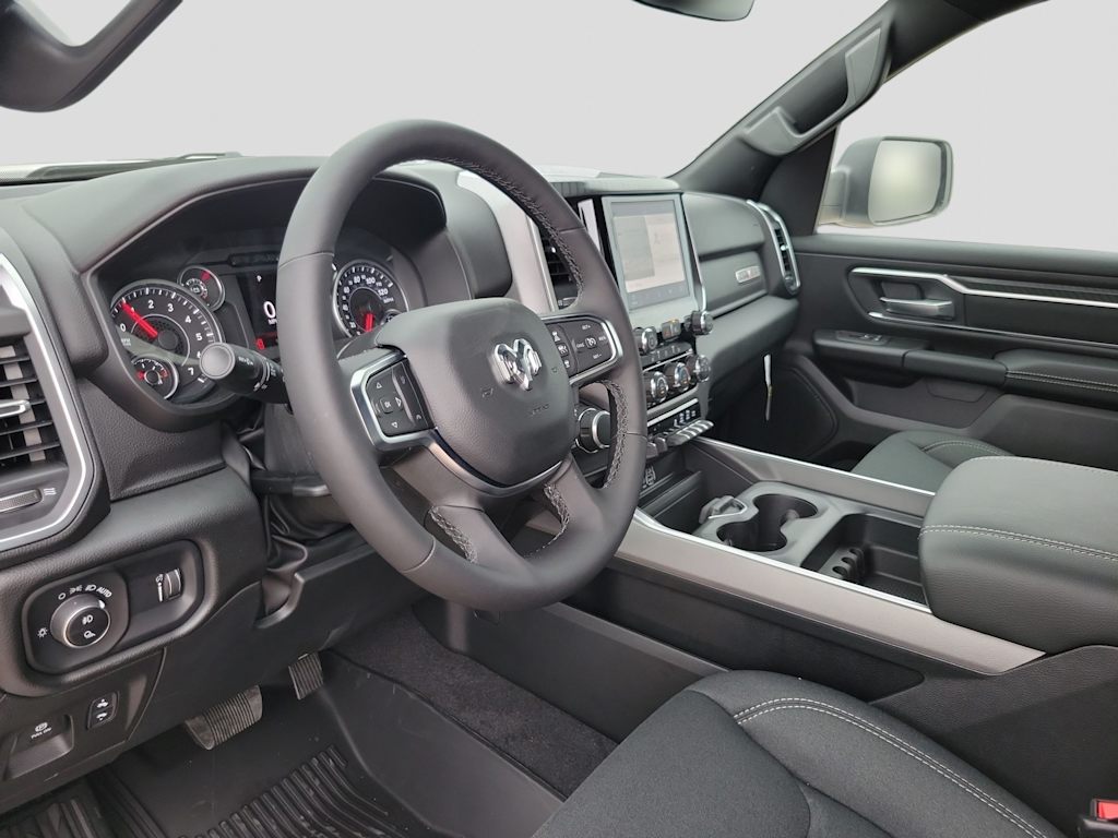 Thumbnail: 2025 RAM 1500 - 2