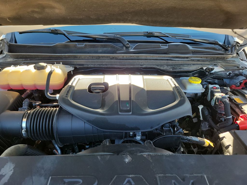 Thumbnail: 2025 RAM 1500 - 9