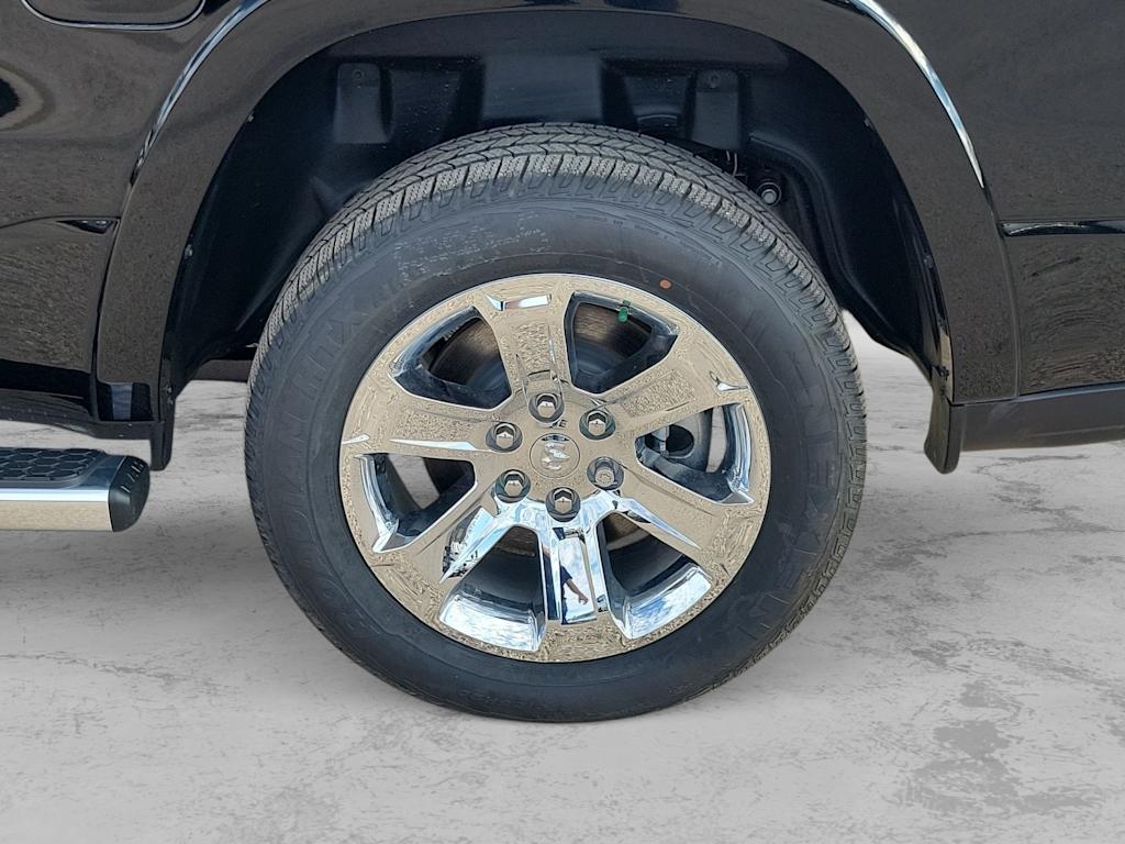 Thumbnail: 2026 RAM 1500 - 8