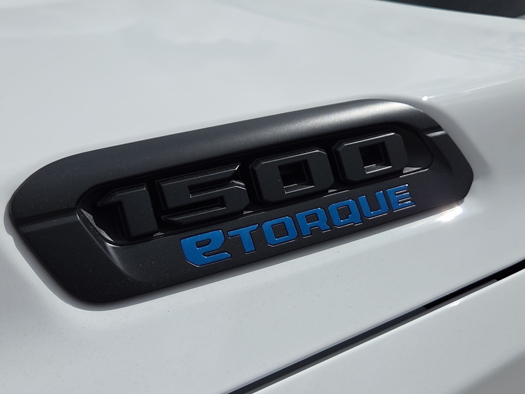 Thumbnail: 2026 RAM 1500 - 21