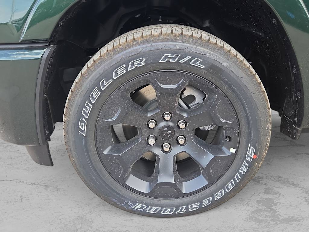 Thumbnail: 2026 RAM 1500 - 8