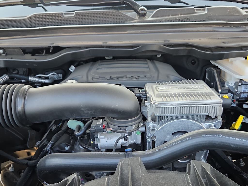 Thumbnail: 2026 RAM 1500 - 9