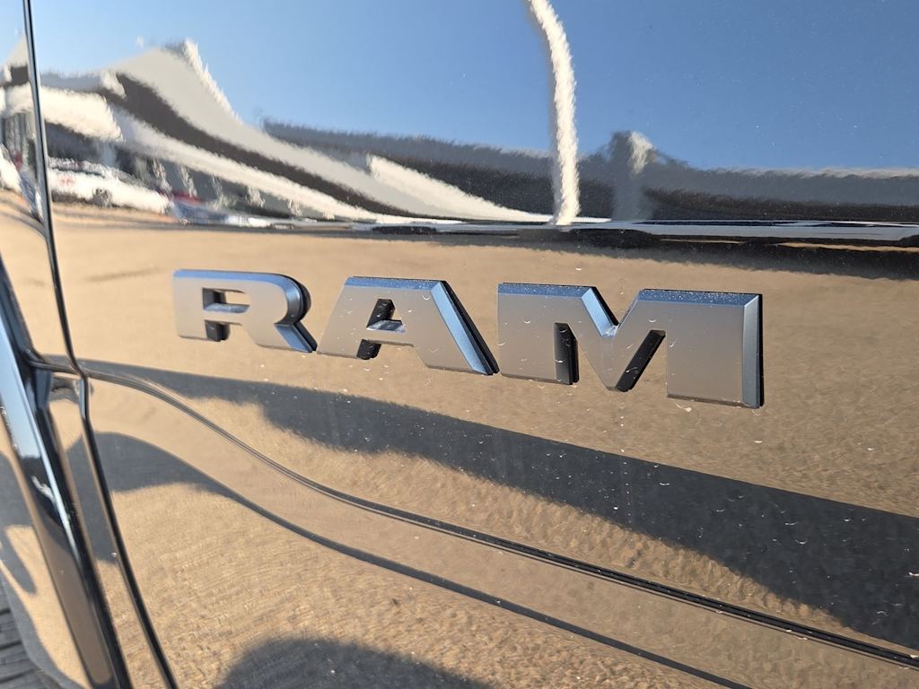 Thumbnail: 2026 RAM 1500 - 7
