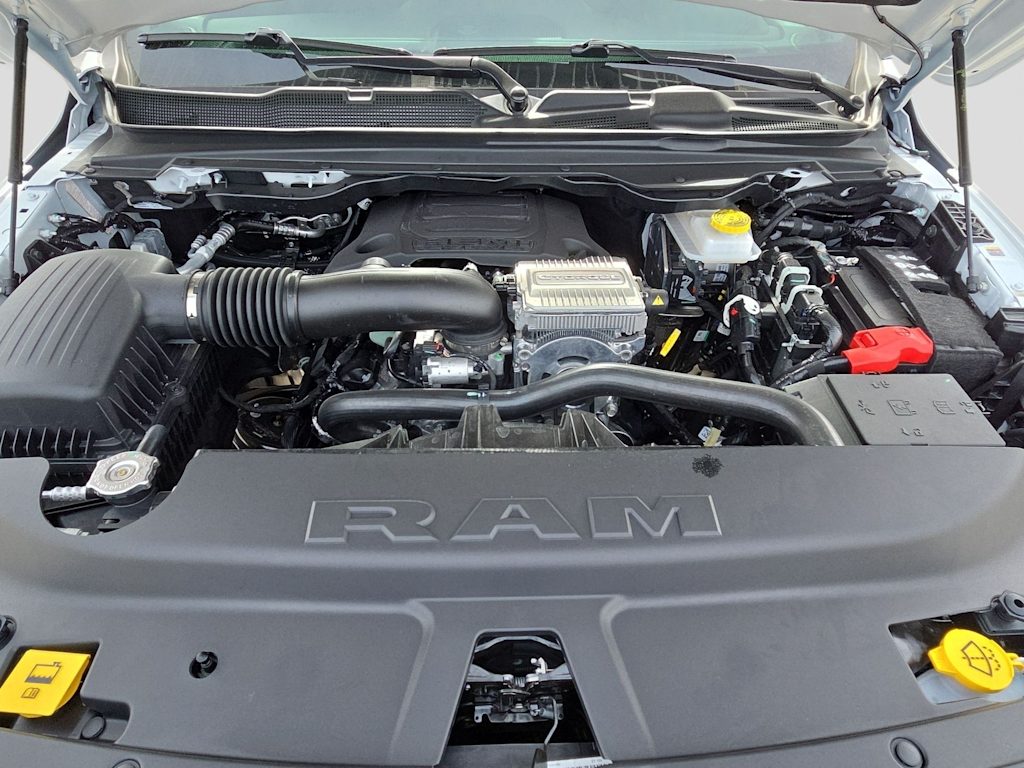 Thumbnail: 2026 RAM 1500 - 9