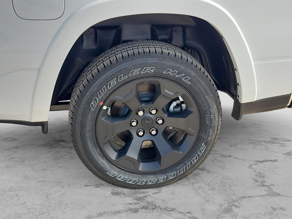 Thumbnail: 2026 RAM 1500 - 6