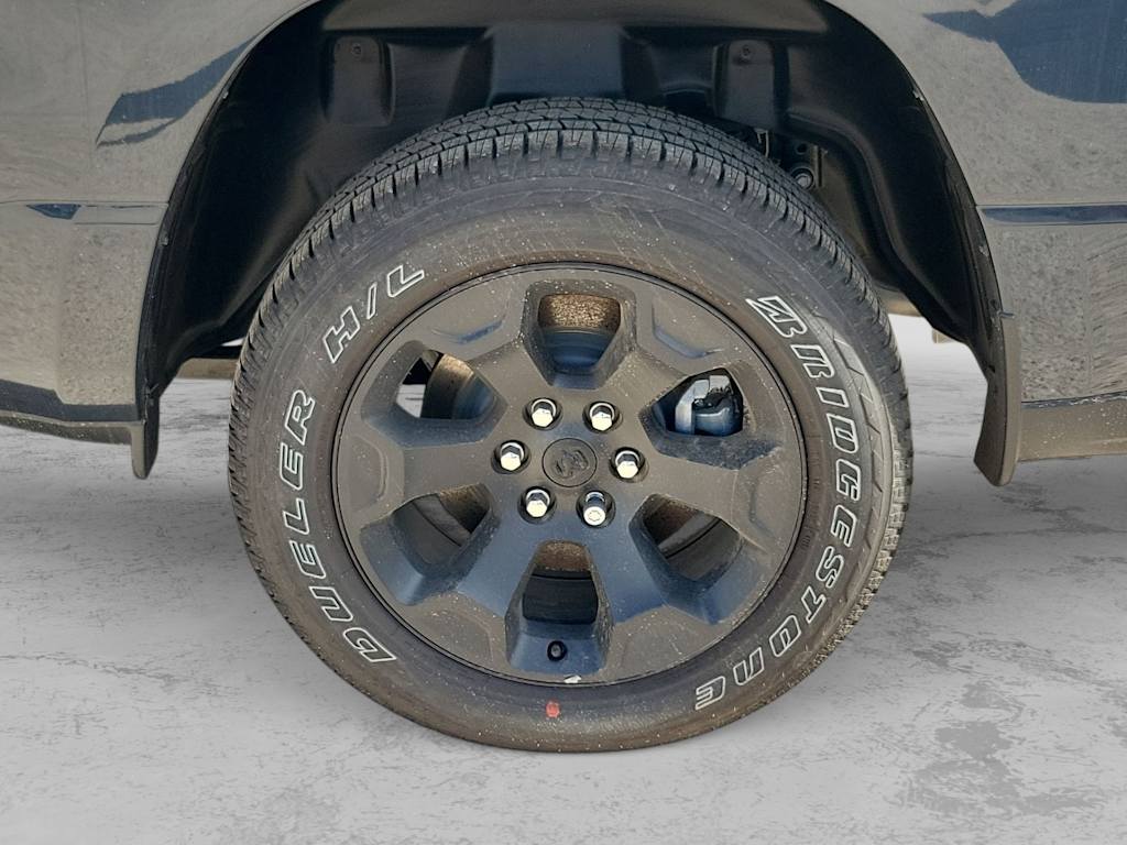 Thumbnail: 2026 RAM 1500 - 8